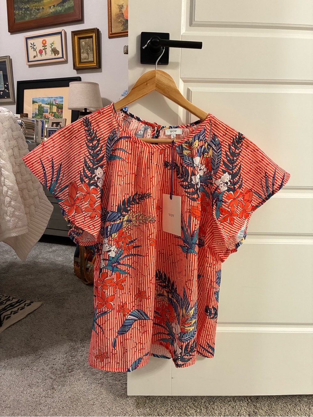 VOY Coral Floral Stripe Flutter Sleeve Blouse